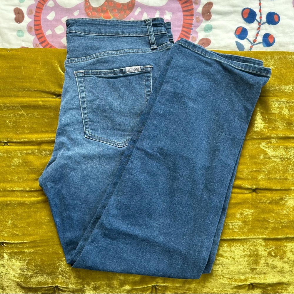 Joe’s Straight Leg Jeans